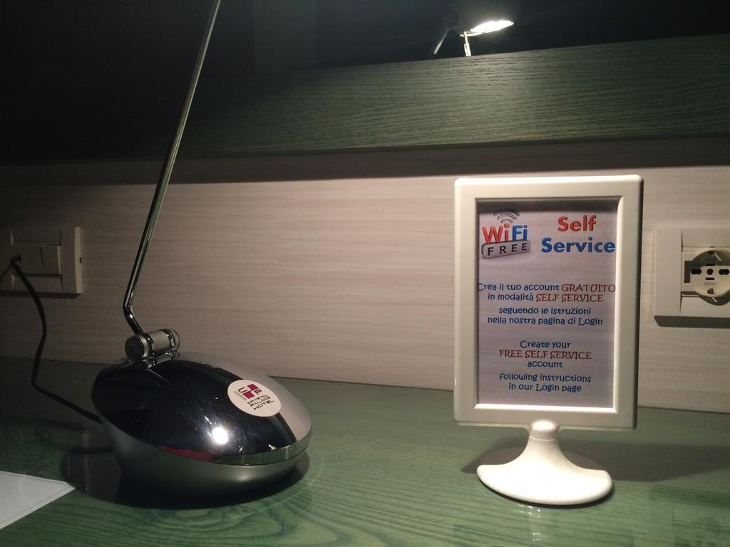 Best Western Ivrea Crystal Palace Banchette D'Ivrea エクステリア 写真