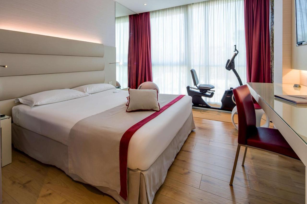 Best Western Ivrea Crystal Palace Banchette D'Ivrea エクステリア 写真